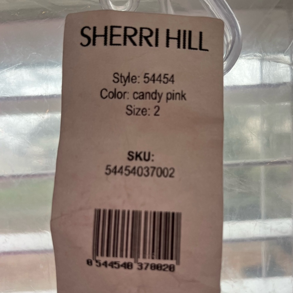 Sherri Hill, Size 2. Candy Pink - Picture 3 of 5